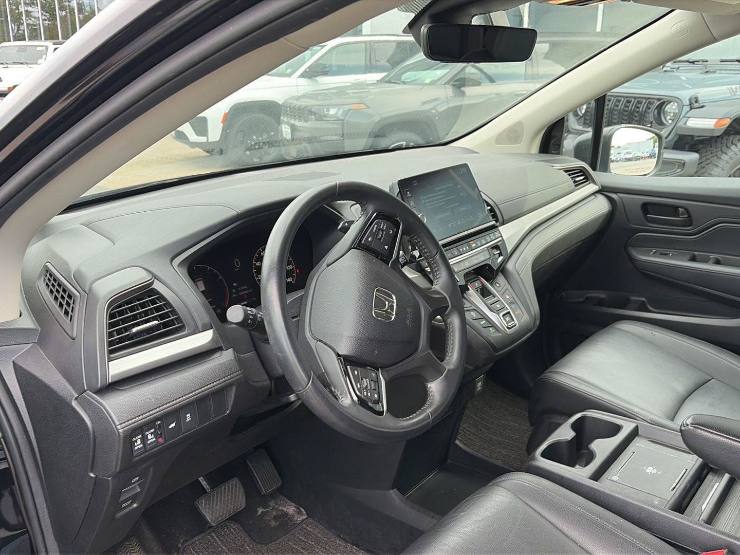 Used 2025 Honda Odyssey EX-L image 5