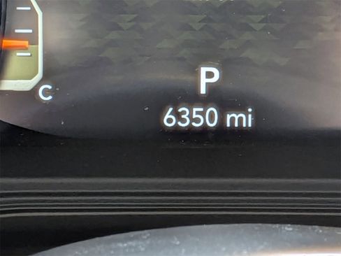 Used 2024 Jeep Gladiator Rubicon w/ Safety Group image 20