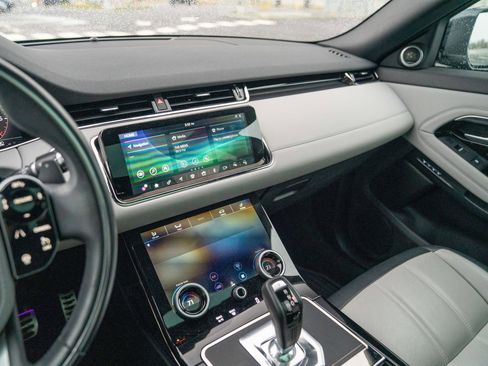 Used 2020 Land Rover Range Rover Evoque First Edition image 15