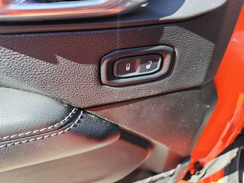 Used 2023 Jeep Wrangler Sahara image 17