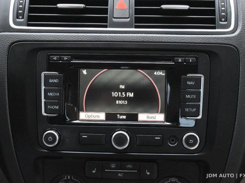 Used 2012 Volkswagen Jetta SEL image 23