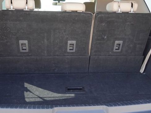 Used 2024 Ford Expedition Limited image 13