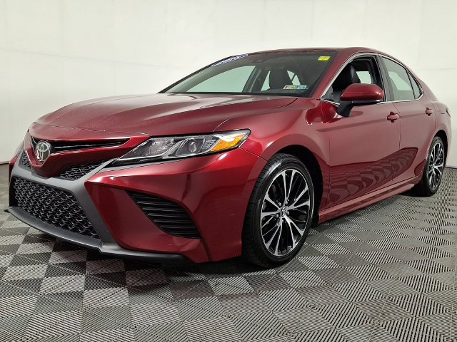 Used 2018 Toyota Camry SE FWD image 6