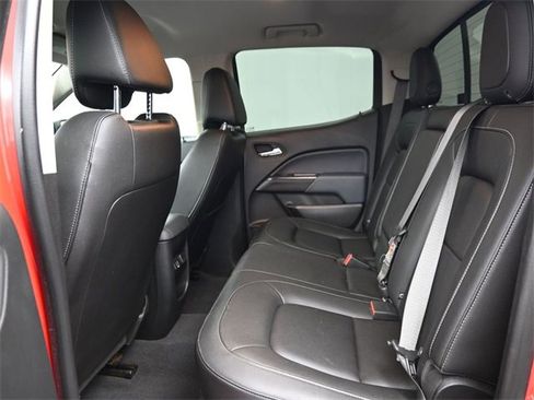 Used 2019 Chevrolet Colorado Z71 image 11