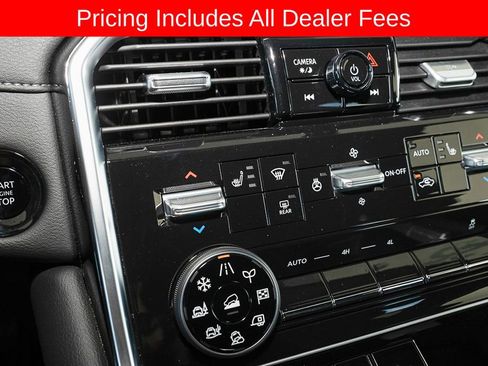 Used 2025 Nissan Armada SL w/ Captain's Chari Seat Package AWD/4WD image 10