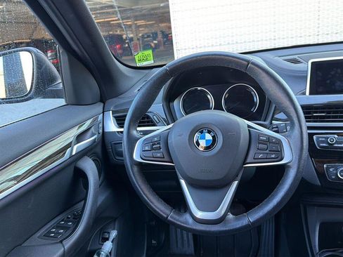 Used 2021 BMW X1 xDrive28i w/ Convenience Package AWD/4WD image 9