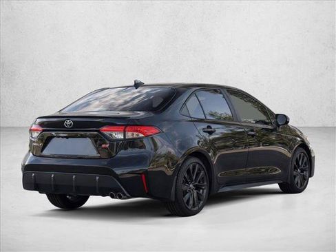 Used 2025 Toyota Corolla SE FWD image 7