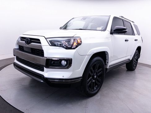 Used 2020 Toyota 4Runner Nightshade AWD/4WD image 13