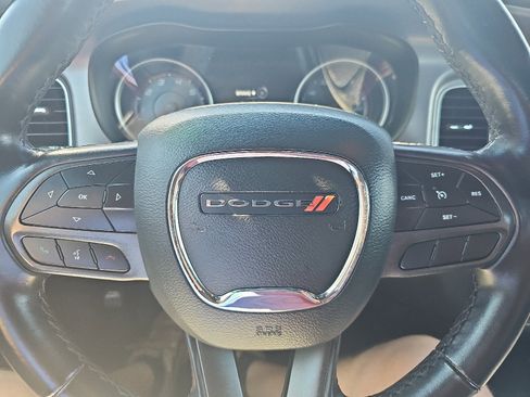 Used 2023 Dodge Charger SXT image 11