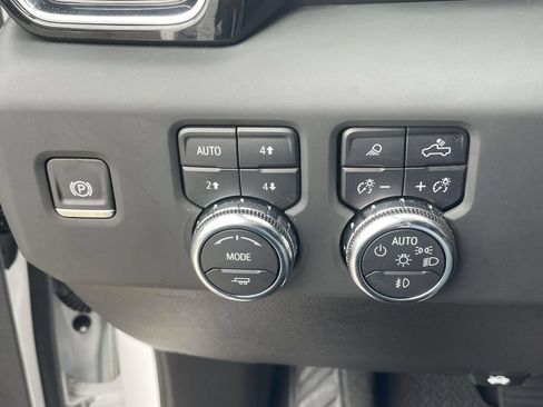 Used 2024 GMC Sierra 1500 Denali w/ Technology Package AWD/4WD image 20