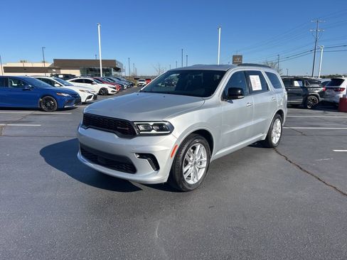 Used 2024 Dodge Durango GT image 1
