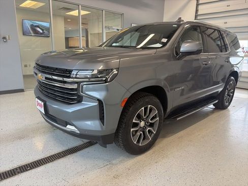 Used 2021 Chevrolet Tahoe LT w/ LT Signature Package image 5