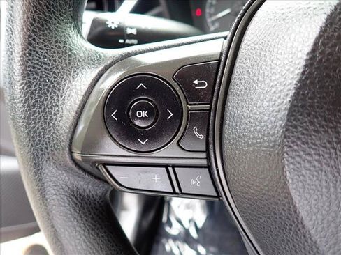 Used 2021 Toyota Corolla LE FWD image 13