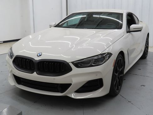 Used 2023 BMW 840i Coupe w/ M Sport Professional Package RWD image 8