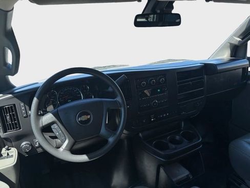 Used 2024 Chevrolet Express 3500 LS w/ Chrome Appearance Package RWD image 22