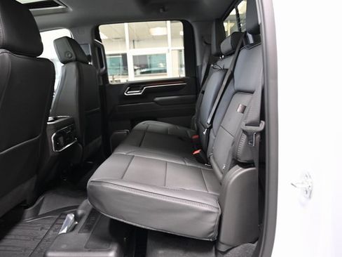 New 2026 GMC Sierra 3500 Denali w/ Denali Reserve Package image 15
