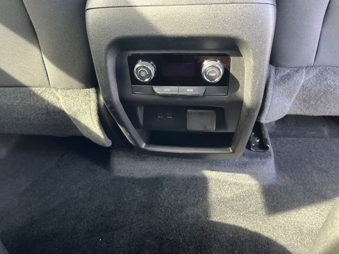 Used 2024 Chevrolet Traverse Z71 w/ Enhanced Driving Package image 18