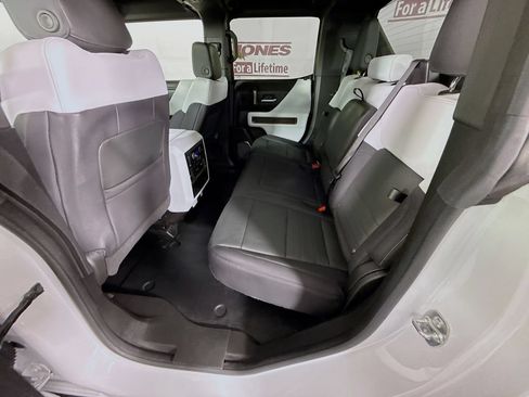 Used 2025 GMC Hummer EV 2X w/ Extreme Off-Road Package AWD/4WD image 29