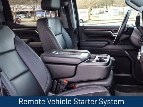 Certified 2025 GMC Sierra 1500 SLT image 15