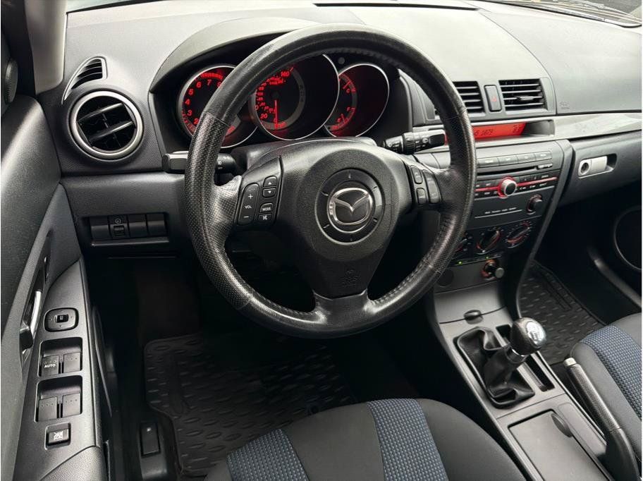Used 2006 MAZDA MAZDA3 s Touring FWD image 2