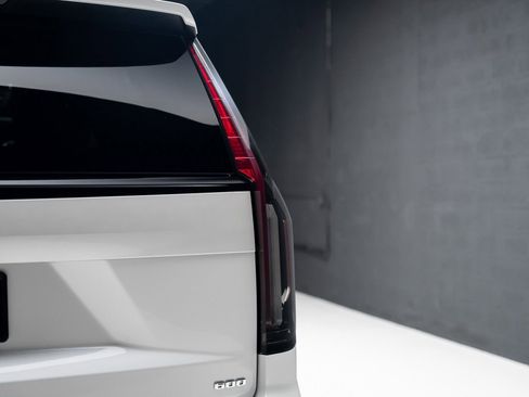 Used 2023 Cadillac Escalade ESV Sport image 28