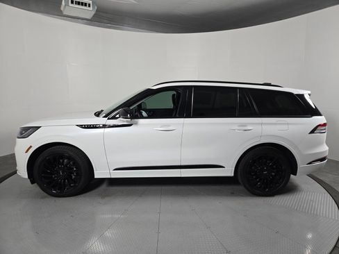 New 2026 Lincoln Aviator Reserve image 8