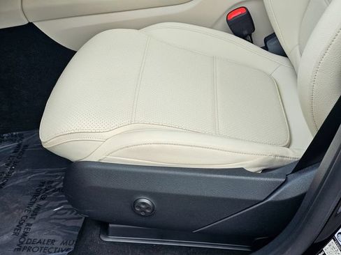 Certified 2026 Mercedes-Benz GLC 300 4MATIC image 18