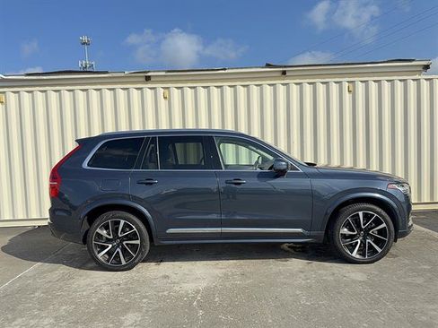 Used 2023 Volvo XC90 B6 Plus w/ Protection Package AWD/4WD image 2