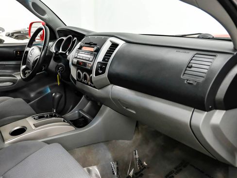 Used 2007 Toyota Tacoma PreRunner image 12