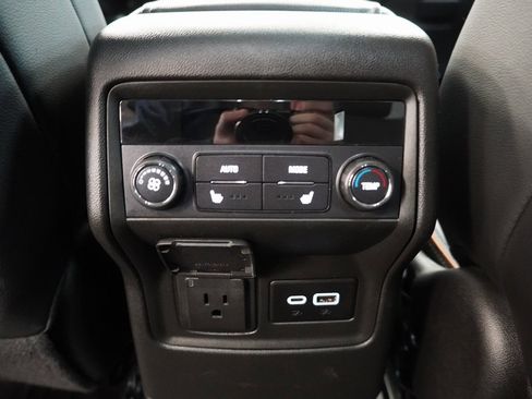 Certified 2023 GMC Acadia AT4 w/ Preferred Package image 27