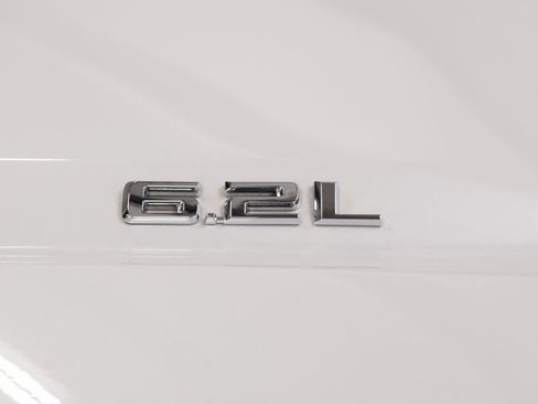 Used 2024 Chevrolet Silverado 1500 High Country w/ High Country Premium Package AWD/4WD image 16