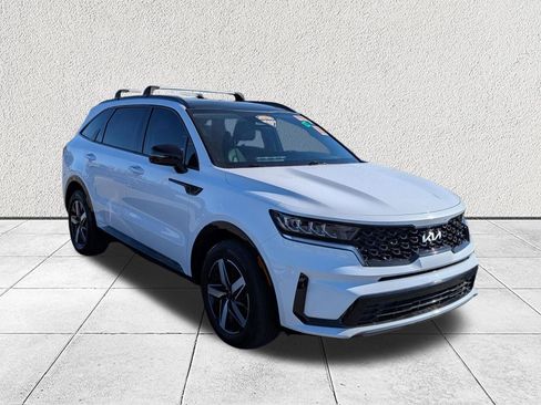 Used 2023 Kia Sorento S w/ Panoramic Sunroof Package image 1