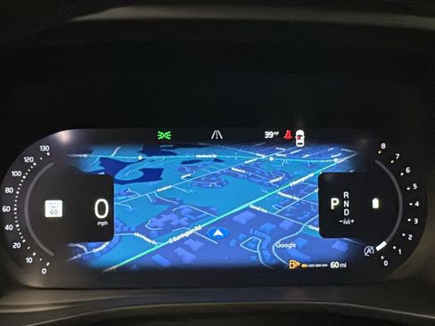 Certified 2025 Volvo XC40 B5 Plus image 15