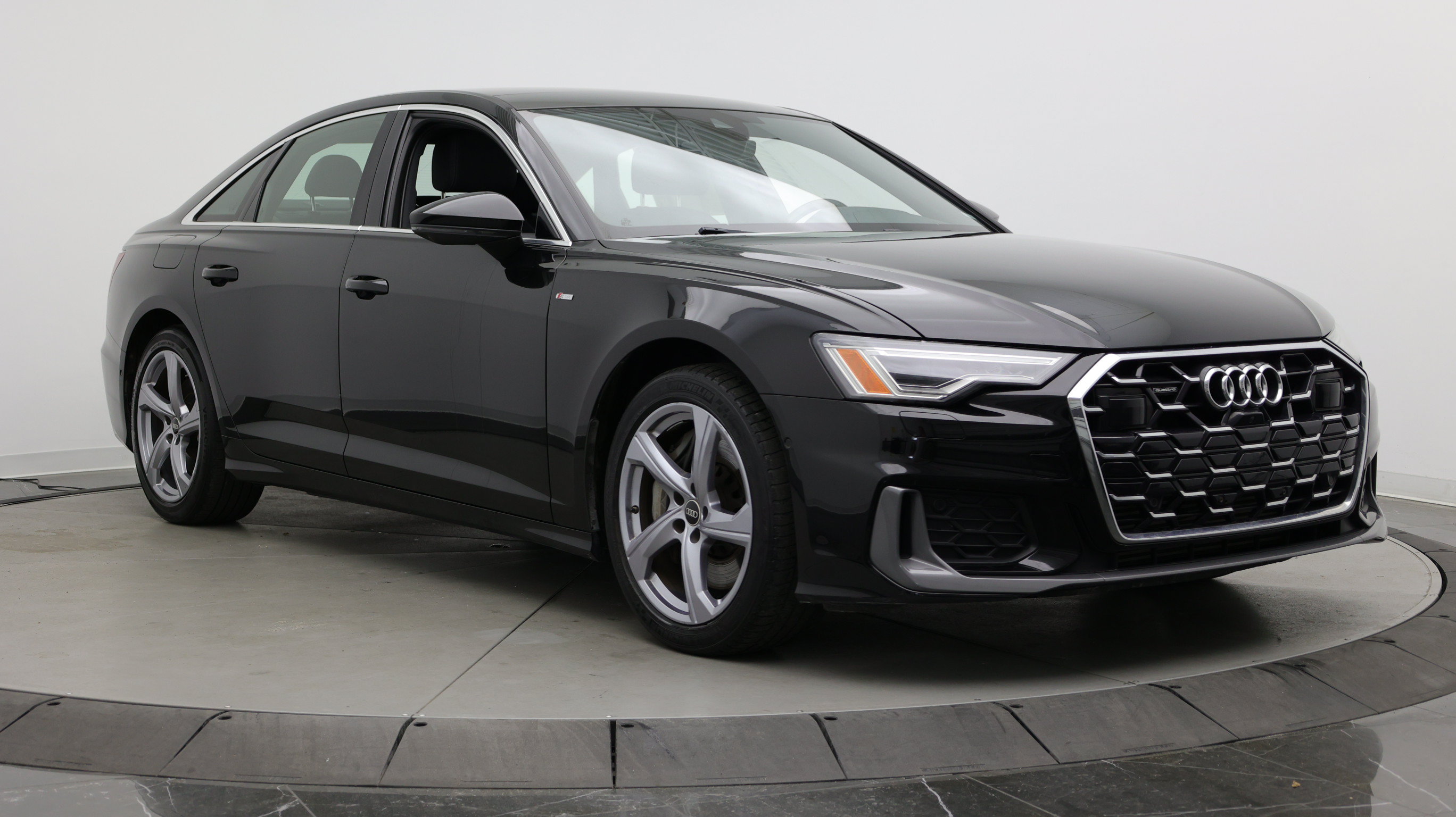 Used 2024 Audi A6 Premium Plus AWD/4WD image 3