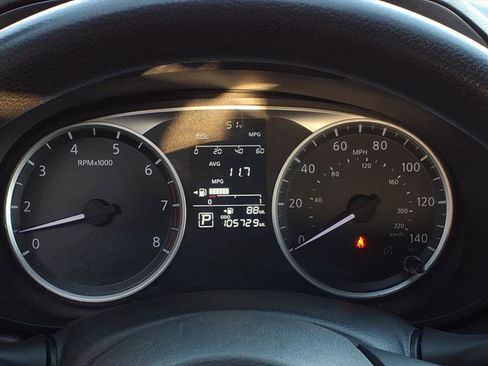 Used 2020 Nissan Versa S image 20