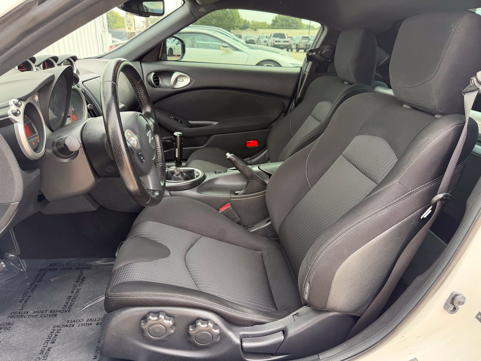 Used 2019 Nissan 370Z Coupe RWD image 25