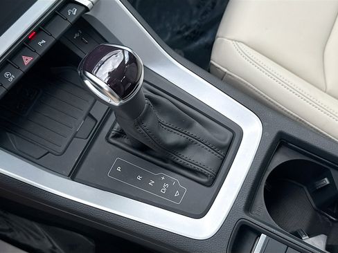 Used 2025 Audi Q3 2.0T Premium Plus w/ Premium Plus Package image 28