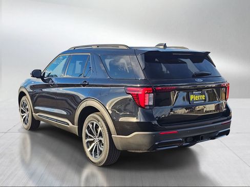 New 2026 Ford Explorer ST-Line image 4