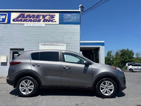 Used 2018 Kia Sportage LX FWD image 6
