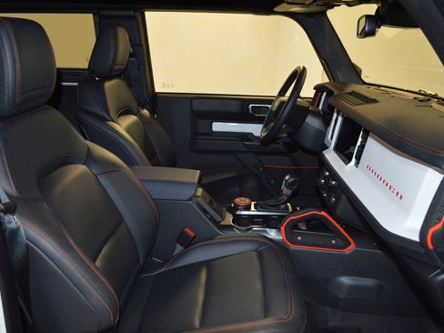 Used 2025 Ford Bronco Stroppe Edition image 11