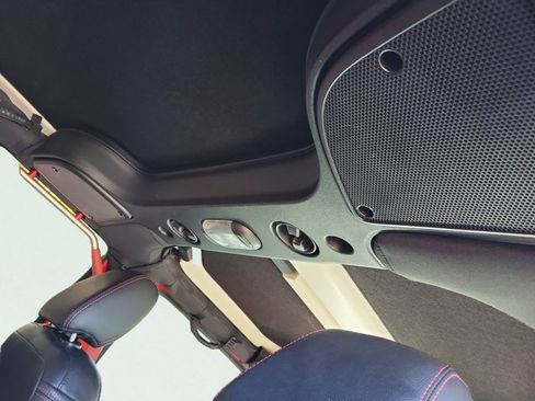 Certified 2017 Jeep Wrangler Unlimited Rubicon image 18