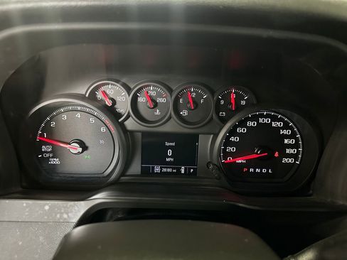 Used 2022 Chevrolet Silverado 1500 Custom image 15