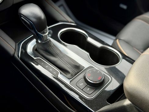 Used 2022 Chevrolet Blazer Premier w/ Convenience Plus Package image 11