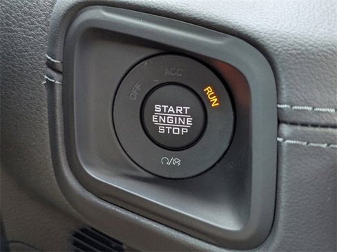 New 2025 Jeep Gladiator Sport image 28