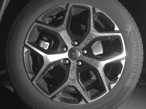 Used 2025 Jeep Compass Limited image 12