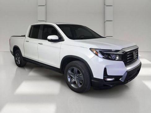 Used 2023 Honda Ridgeline RTL-E image 2