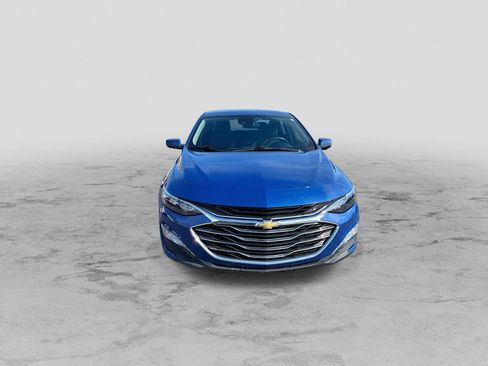 Used 2023 Chevrolet Malibu LT image 3
