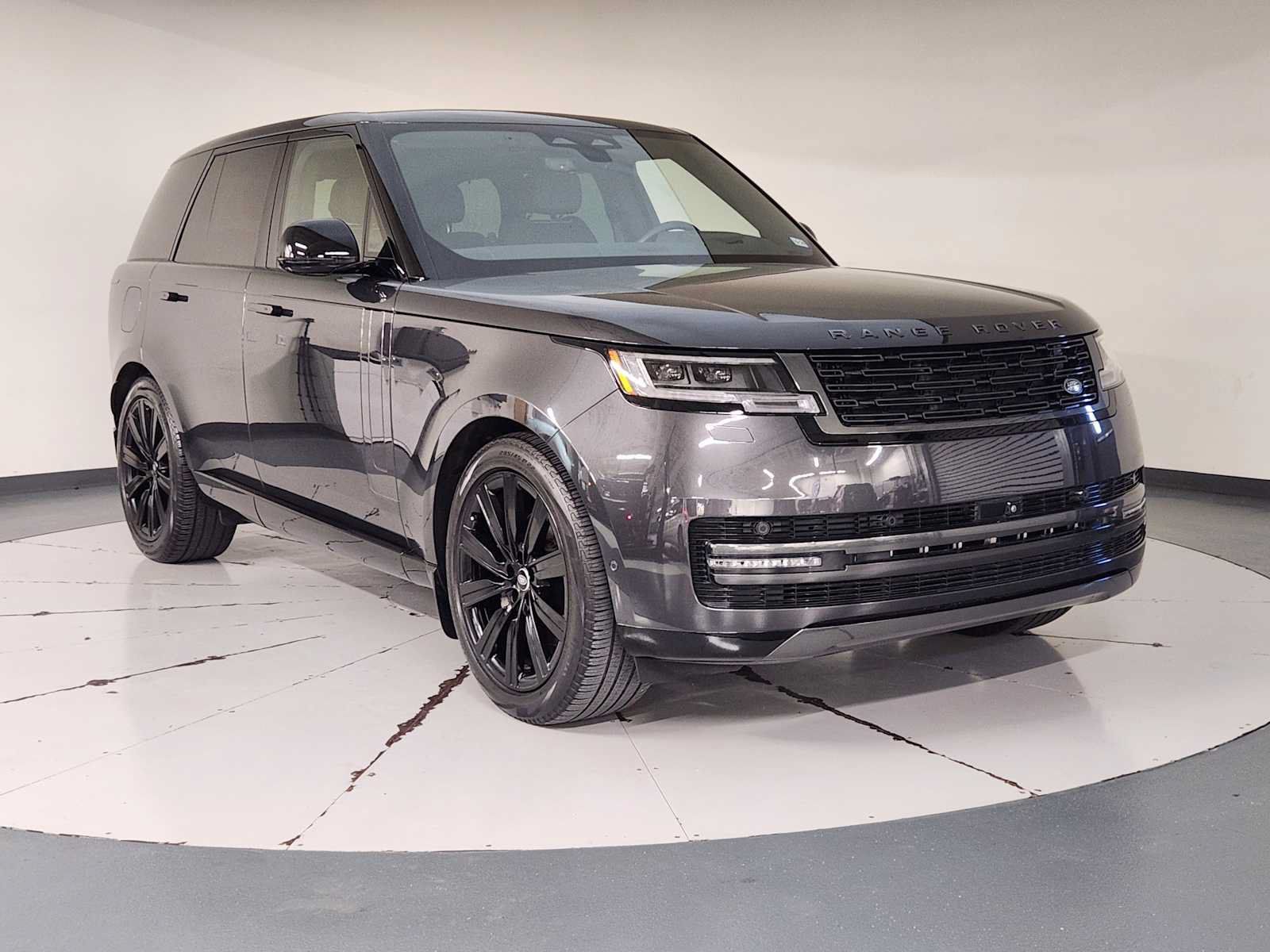 Used 2025 Land Rover Range Rover SE AWD/4WD image 7