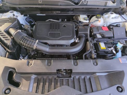 Used 2025 Chevrolet Blazer LT FWD image 23