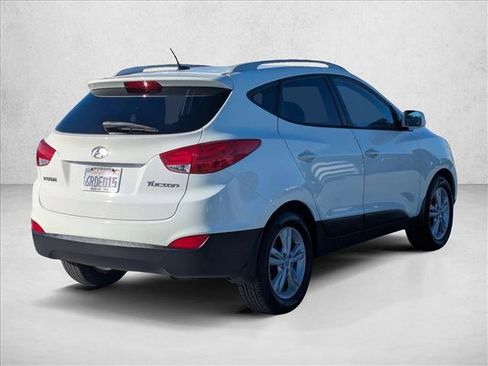 Used 2011 Hyundai Tucson GLS image 5